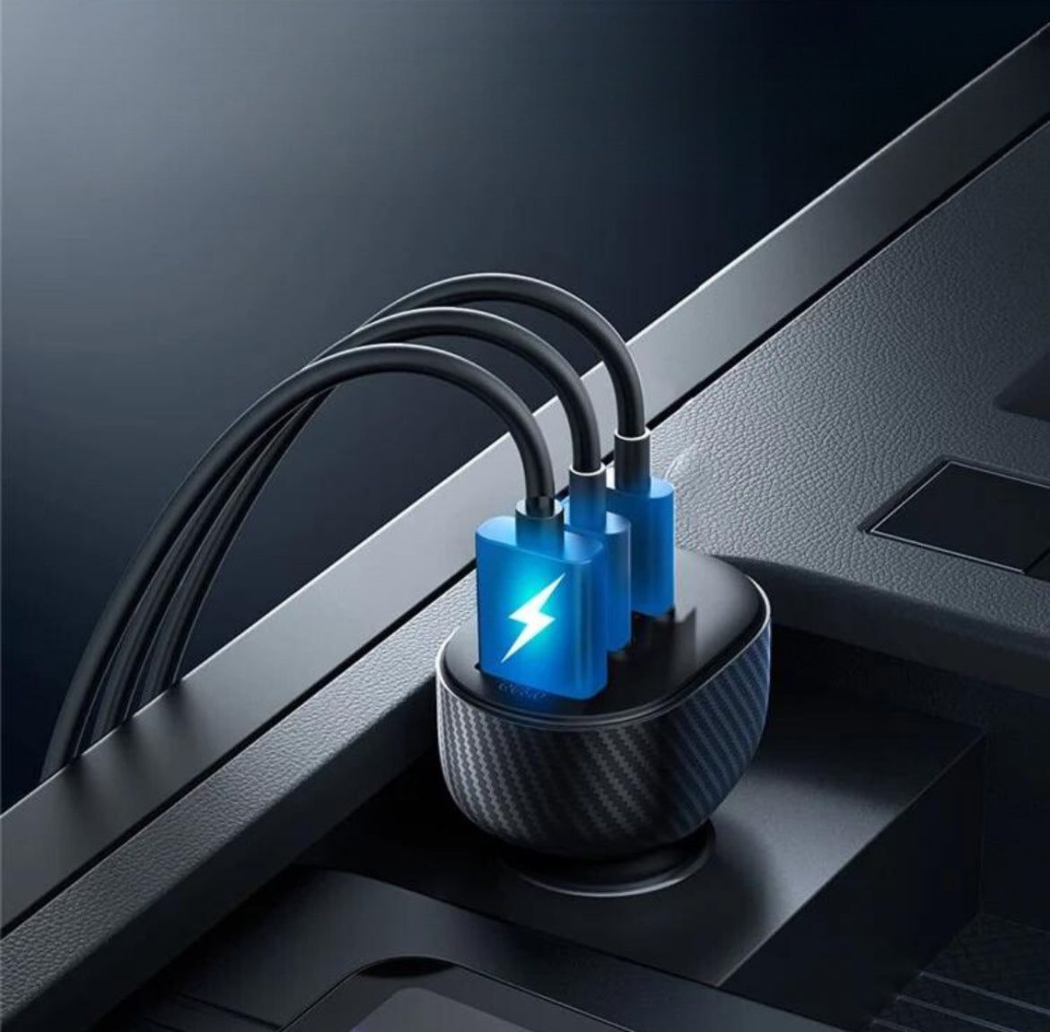 Autolader - Snellader - 2 x USB-C - 1 X USB-A - 30W - Zwart